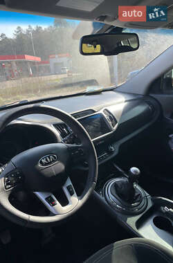 Позашляховик / Кросовер Kia Sportage 2013 в 