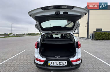 Внедорожник / Кроссовер Kia Sportage 2012 в 