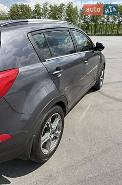 Внедорожник / Кроссовер Kia Sportage 2012 в 