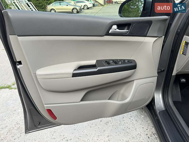 Внедорожник / Кроссовер Kia Sportage 2018 в Киеве