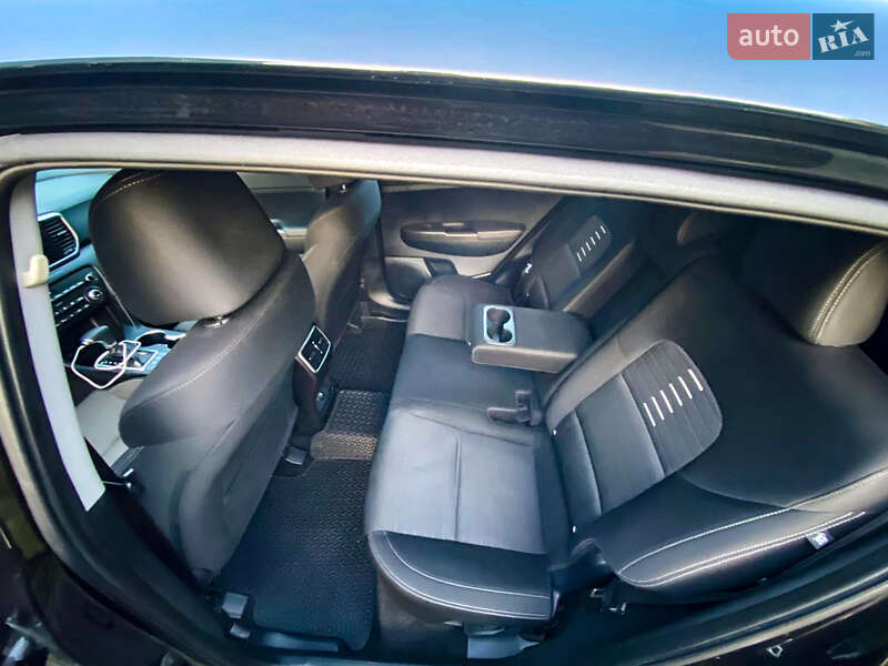 Позашляховик / Кросовер Kia Sportage 2020 в Львові
