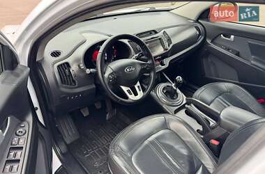 Позашляховик / Кросовер Kia Sportage 2013 в 
