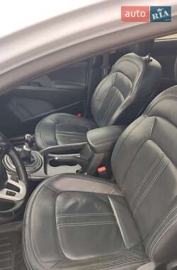 Позашляховик / Кросовер Kia Sportage 2013 в 