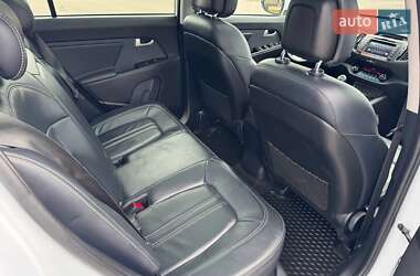 Позашляховик / Кросовер Kia Sportage 2013 в 