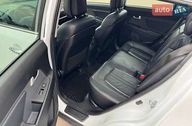 Позашляховик / Кросовер Kia Sportage 2013 в 