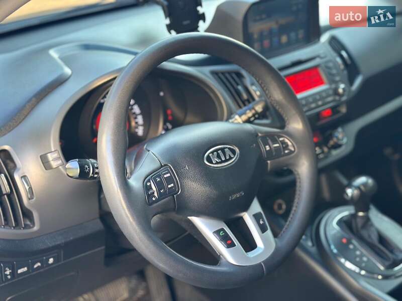 Позашляховик / Кросовер Kia Sportage 2011 в Одесі