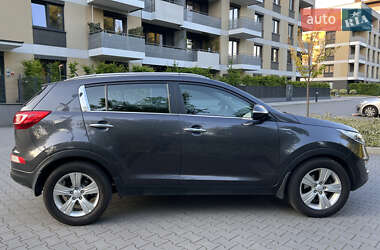 Позашляховик / Кросовер Kia Sportage 2012 в 