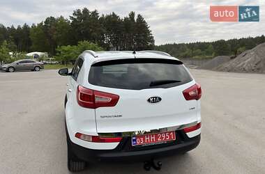 Внедорожник / Кроссовер Kia Sportage 2011 в 