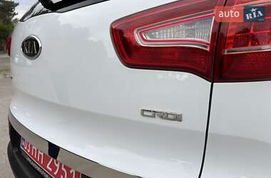 Внедорожник / Кроссовер Kia Sportage 2011 в 
