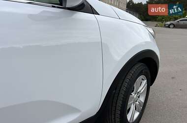 Внедорожник / Кроссовер Kia Sportage 2011 в 