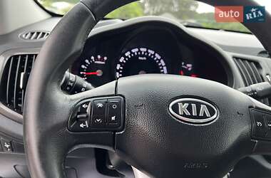 Внедорожник / Кроссовер Kia Sportage 2011 в 