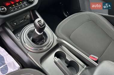 Внедорожник / Кроссовер Kia Sportage 2011 в 