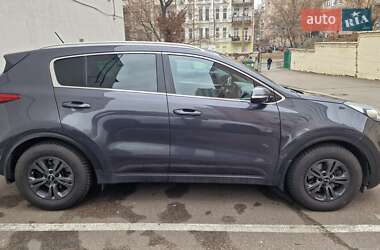 Позашляховик / Кросовер Kia Sportage 2016 в 