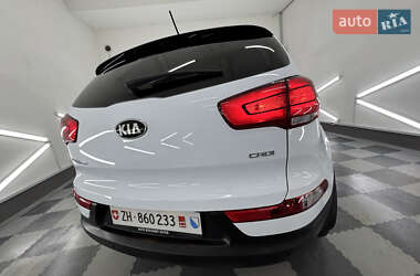 Внедорожник / Кроссовер Kia Sportage 2015 в 