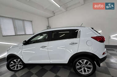 Внедорожник / Кроссовер Kia Sportage 2015 в 