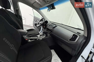 Внедорожник / Кроссовер Kia Sportage 2015 в 