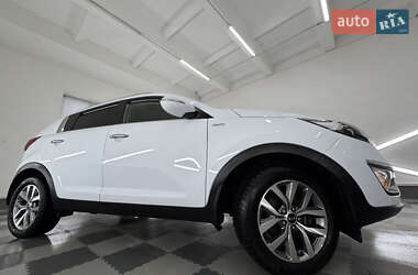 Внедорожник / Кроссовер Kia Sportage 2015 в 