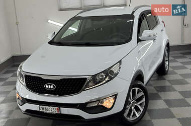 Внедорожник / Кроссовер Kia Sportage 2015 в 