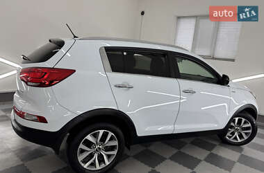 Внедорожник / Кроссовер Kia Sportage 2015 в 