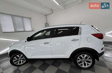 Внедорожник / Кроссовер Kia Sportage 2015 в 