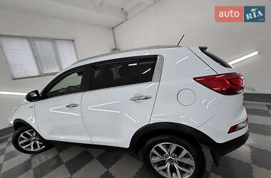 Внедорожник / Кроссовер Kia Sportage 2015 в 