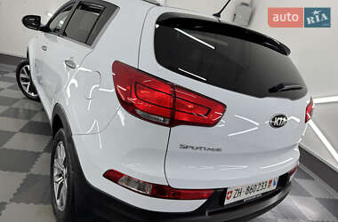 Внедорожник / Кроссовер Kia Sportage 2015 в 
