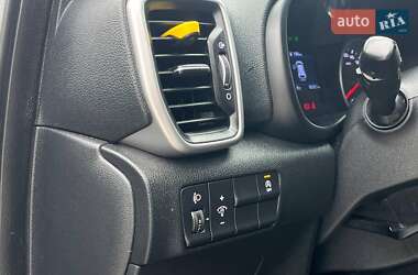 Внедорожник / Кроссовер Kia Sportage 2018 в 