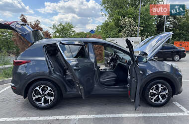Позашляховик / Кросовер Kia Sportage 2019 в 