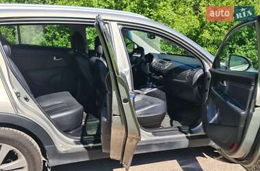 Позашляховик / Кросовер Kia Sportage 2012 в 
