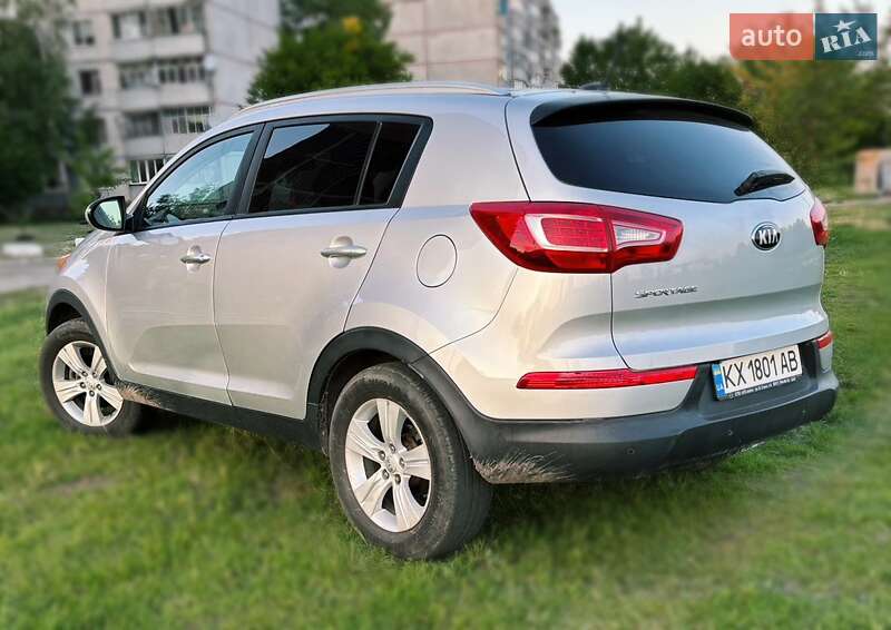 Позашляховик / Кросовер Kia Sportage 2013 в Харкові