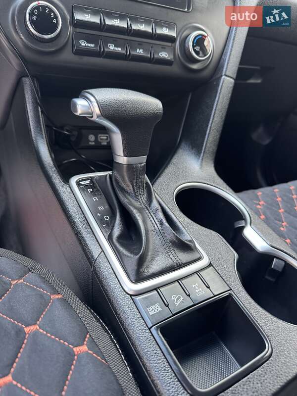 Внедорожник / Кроссовер Kia Sportage 2017 в Львове