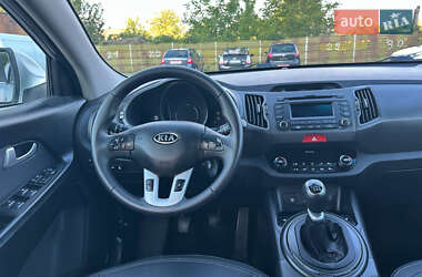 Внедорожник / Кроссовер Kia Sportage 2011 в 