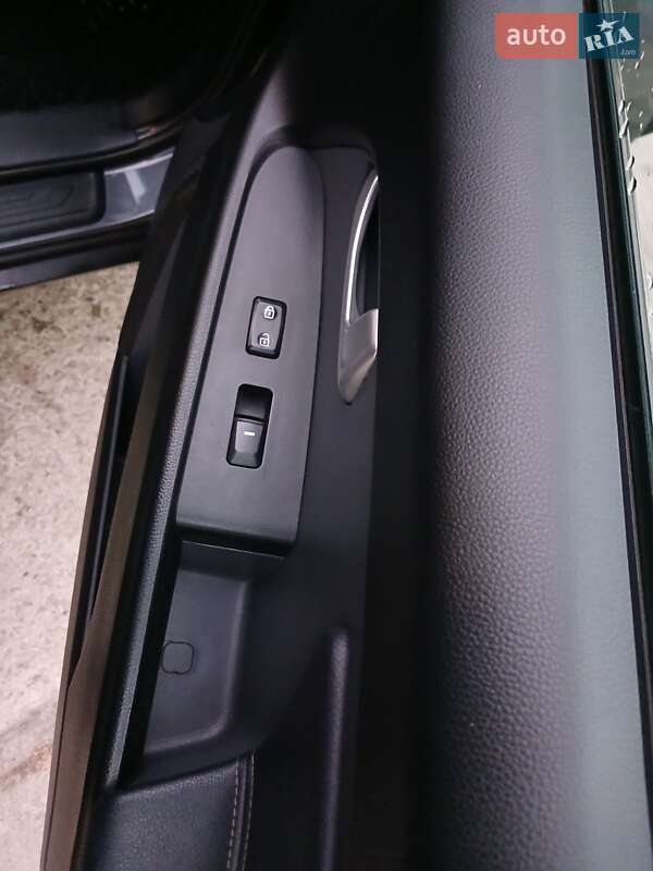 Внедорожник / Кроссовер Kia Sportage 2012 в Диканьке