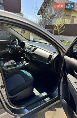 Внедорожник / Кроссовер Kia Sportage 2013 в 