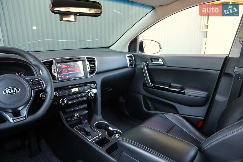 Внедорожник / Кроссовер Kia Sportage 2015 в Киеве