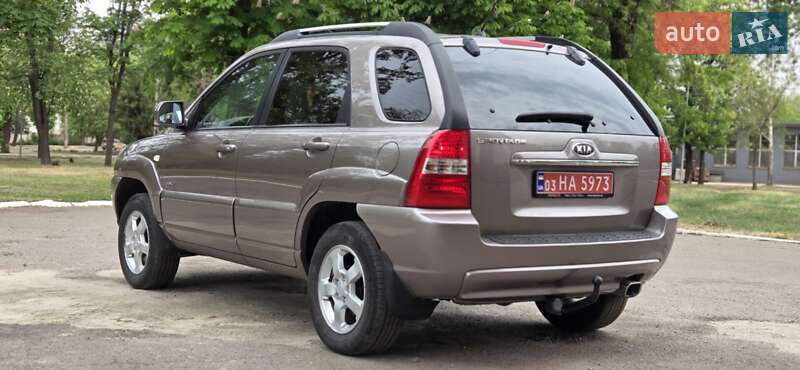 Внедорожник / Кроссовер Kia Sportage 2008 в Кривом Роге