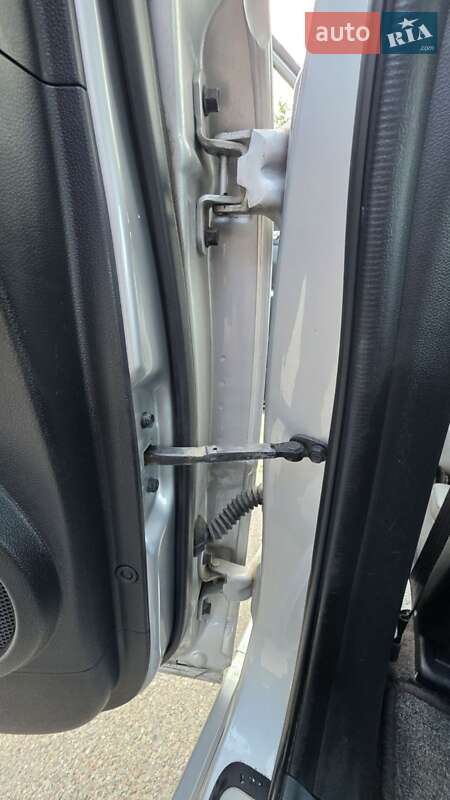 Позашляховик / Кросовер Kia Sportage 2008 в Шостці