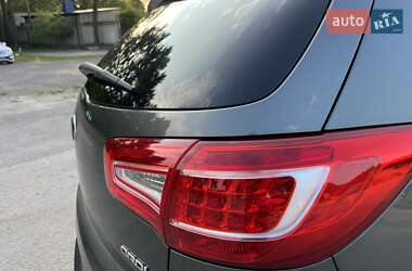 Внедорожник / Кроссовер Kia Sportage 2011 в 