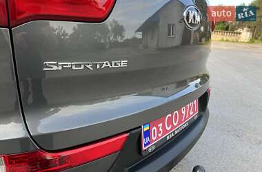 Внедорожник / Кроссовер Kia Sportage 2011 в 