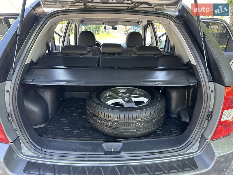 Позашляховик / Кросовер Kia Sportage 2009 в Вінниці