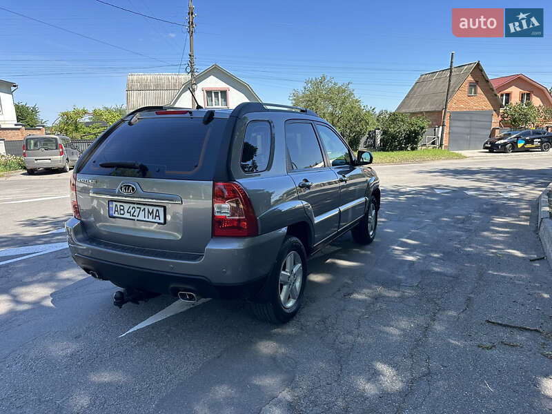 Позашляховик / Кросовер Kia Sportage 2009 в Вінниці