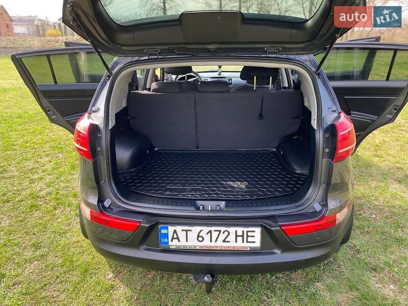 Внедорожник / Кроссовер Kia Sportage 2012 в Гвоздеце