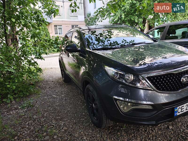 Позашляховик / Кросовер Kia Sportage 2012 в Чернівцях