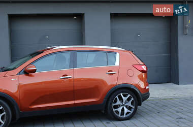 Внедорожник / Кроссовер Kia Sportage 2011 в 