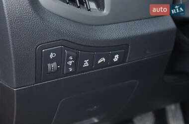 Внедорожник / Кроссовер Kia Sportage 2011 в 