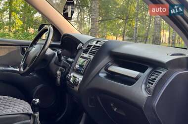 Позашляховик / Кросовер Kia Sportage 2008 в 