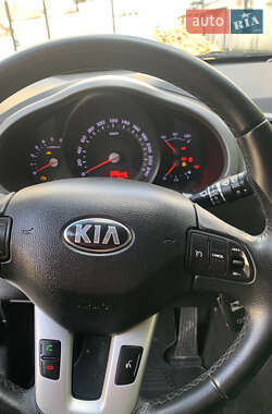 Внедорожник / Кроссовер Kia Sportage 2014 в 
