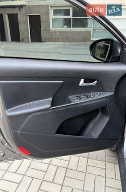 Внедорожник / Кроссовер Kia Sportage 2014 в 