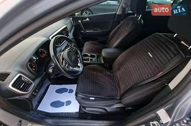 Позашляховик / Кросовер Kia Sportage 2021 в 