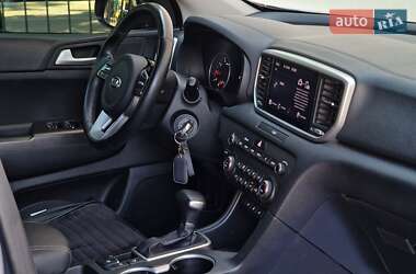 Позашляховик / Кросовер Kia Sportage 2021 в 